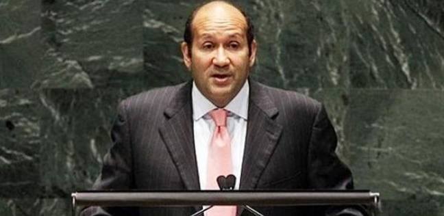 سفير مصر في إيطاليا يلتقي بوزيرة الدفاع الإيطالية