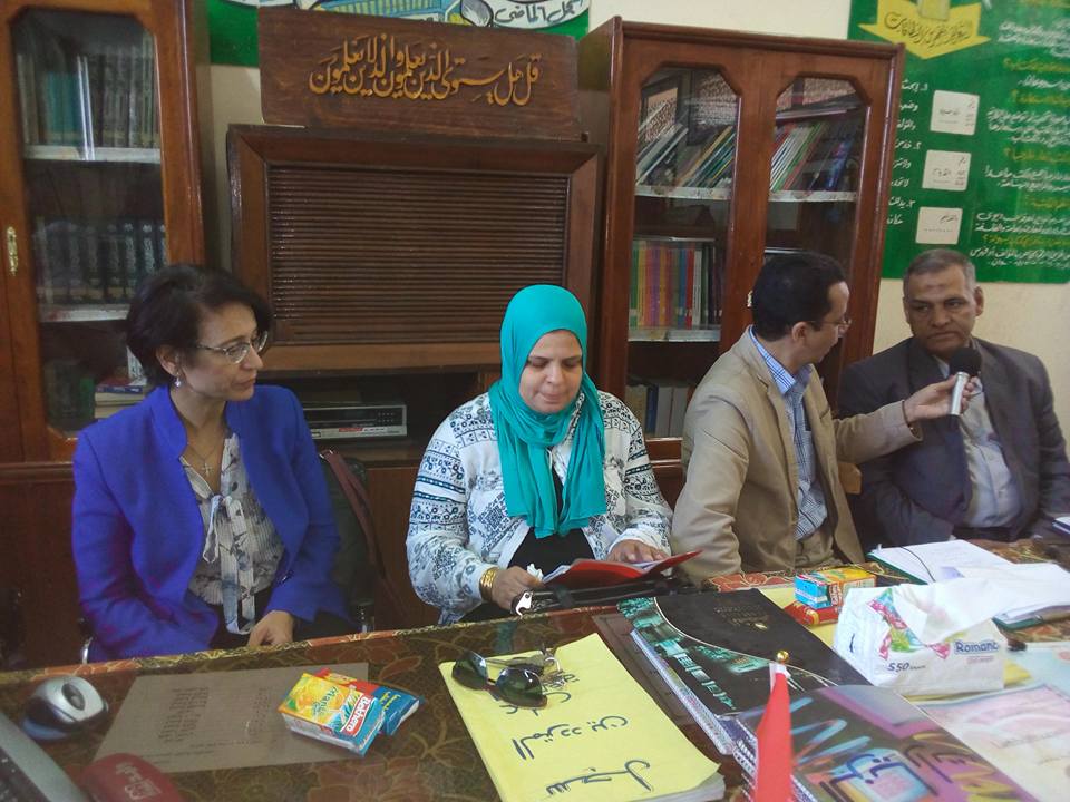 ” المشكلة السكانية والصحة الإنجابية ” بمدارس نجع حمادي