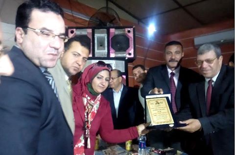 جمعية السواقي في الفيوم تكرم التربوي ”محمد القللي” لبلوغه سن المعاش