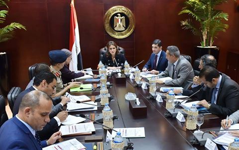 مجلس إدارة الهيئة العامة للاستثمار برئاسة سحر نصر يناقش خطة التوسع فى انشاء مناطق استثمارية جديدة فى مختلف المحافظات