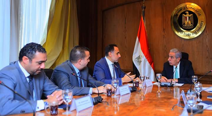 وزير التجارة والصناعة يستعرض مع أعضاء الجمعية المصرية البريطانية ترتيبات البعثة التجارية الى المملكة المتحدة نوفمبر الجارى