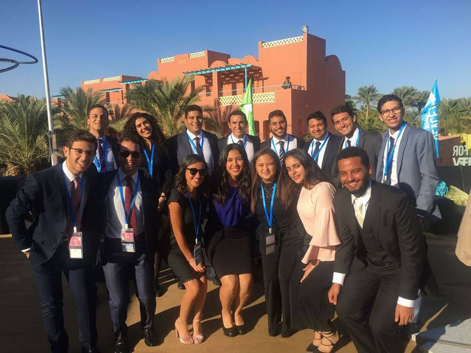 طلاب وخريجو الجامعة الأمريكية بالقاهرة يشاركون في منتدى شباب العالم بشرم الشيخ