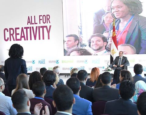 السيسى يشارك فى لقاء مفتوح مع الشباب النابغين حول العالم