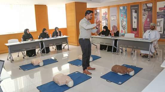 المركز الوطني للإحصاء والمعلومات ينظم دورة في الإسعافات الأولية للقلب والرئة
