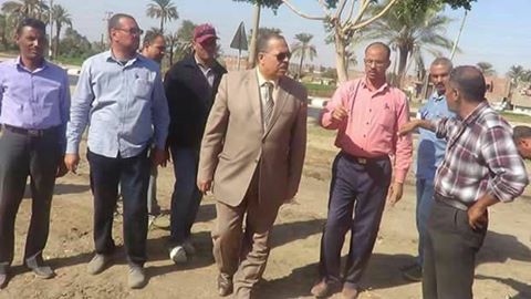 الطيبي يقود حمله ازالات مكبرة بعزبة خلف راشد ويتفقد سير العمل بالحديقة الدولية