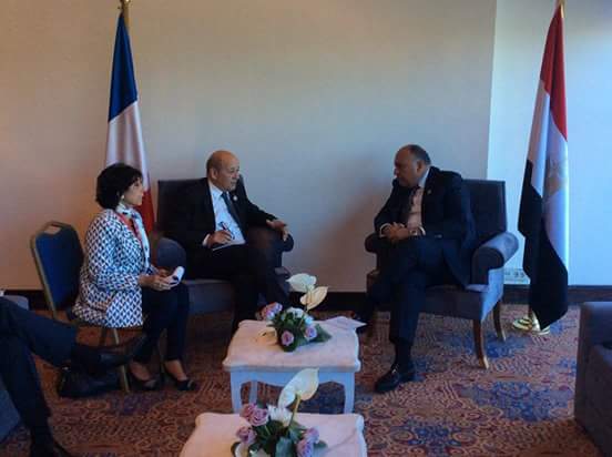 سامح شكرى يلتقي وزير الخارجية الفرنسي