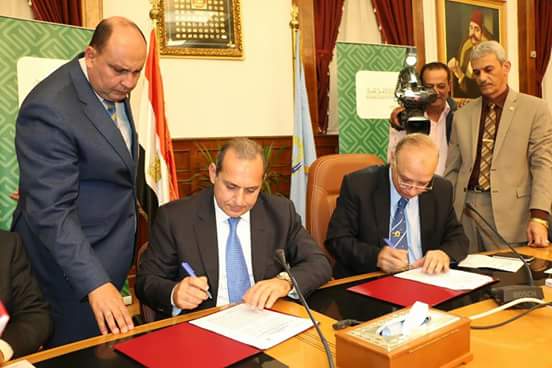 توقيع برتوكول تعاون بين محافظة القاهرة والبنك الأهلي لتطوير شق الثعبان