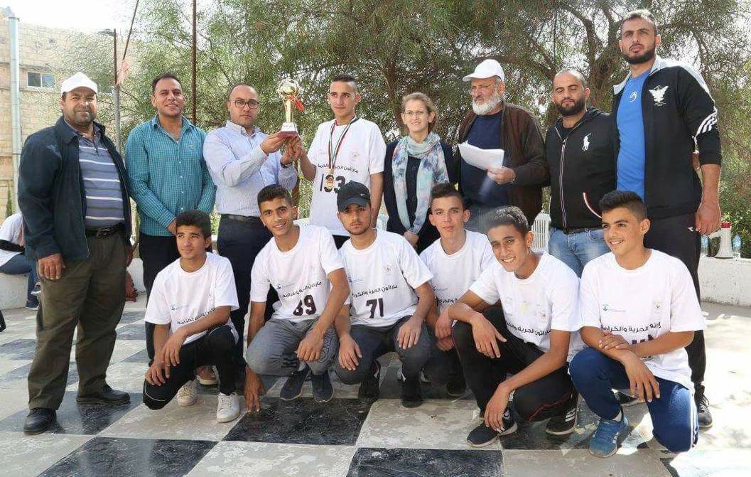 برج اللقلق وجامعة القدس ينظمون ماراثون الحرية والكرامة لطلبة المدارس
