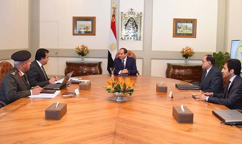 السيسى يجتمع مع وزير التعليم العالى