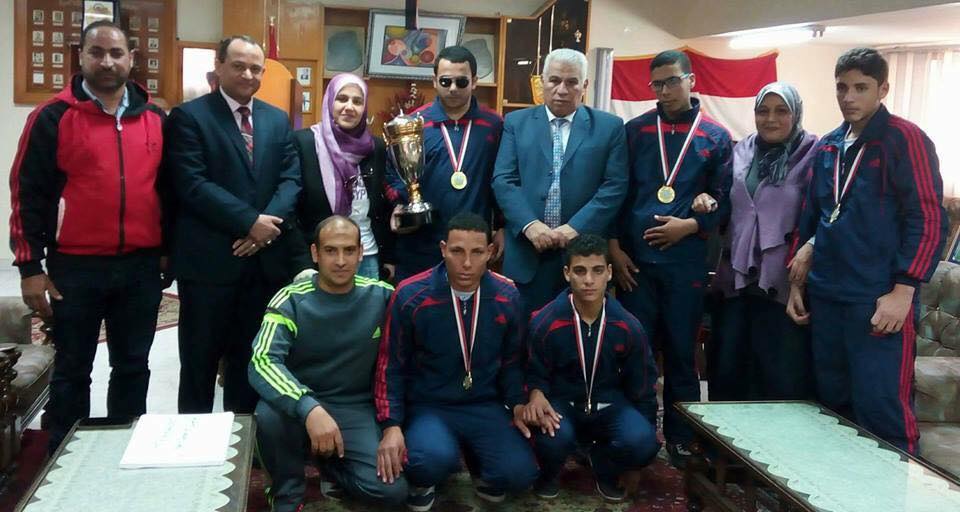 التعليم تكرم ابطال الجمهورية في كرة الهدف 