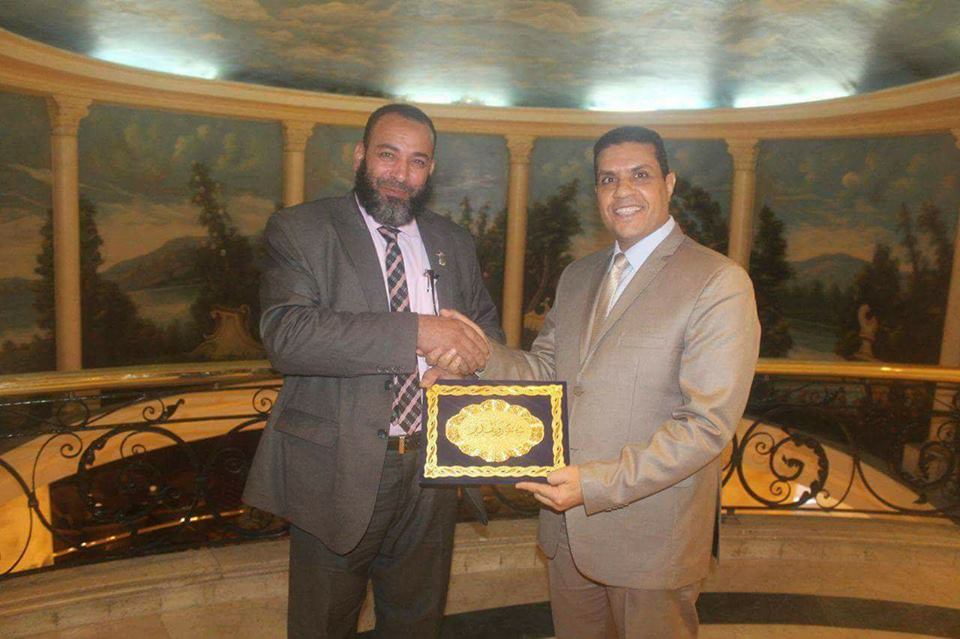 تكريم المخترع رضا عفيفي من المجلس القومي الإفريقي لحقوق الانسان