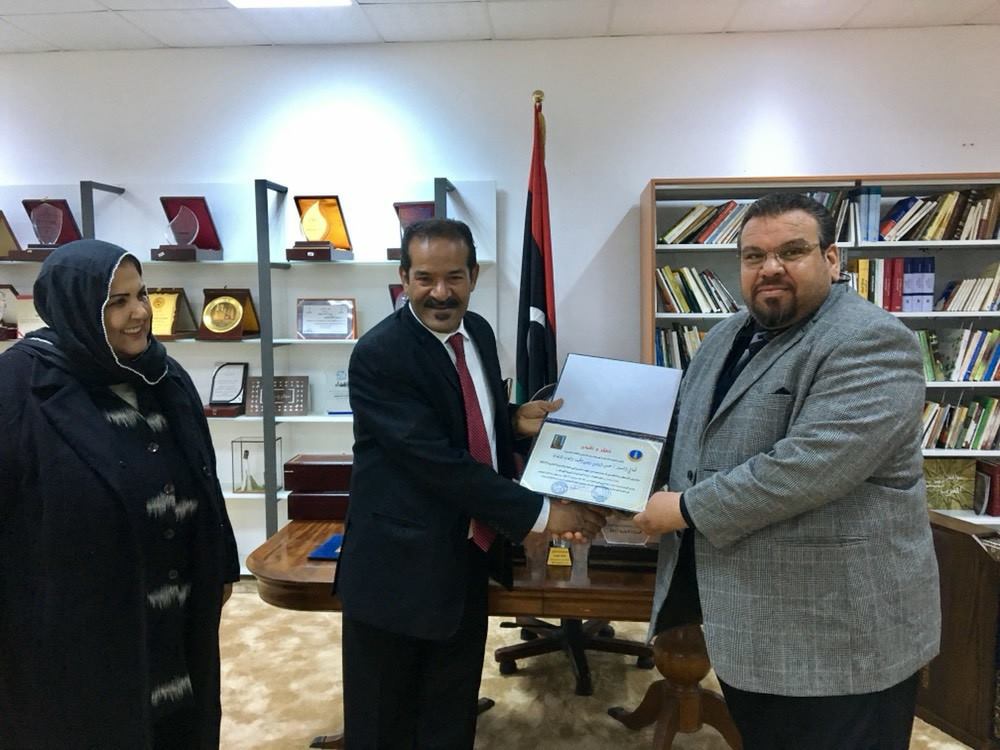 ليبيا | تكريم رئيس الهيئة العامة للثقافة