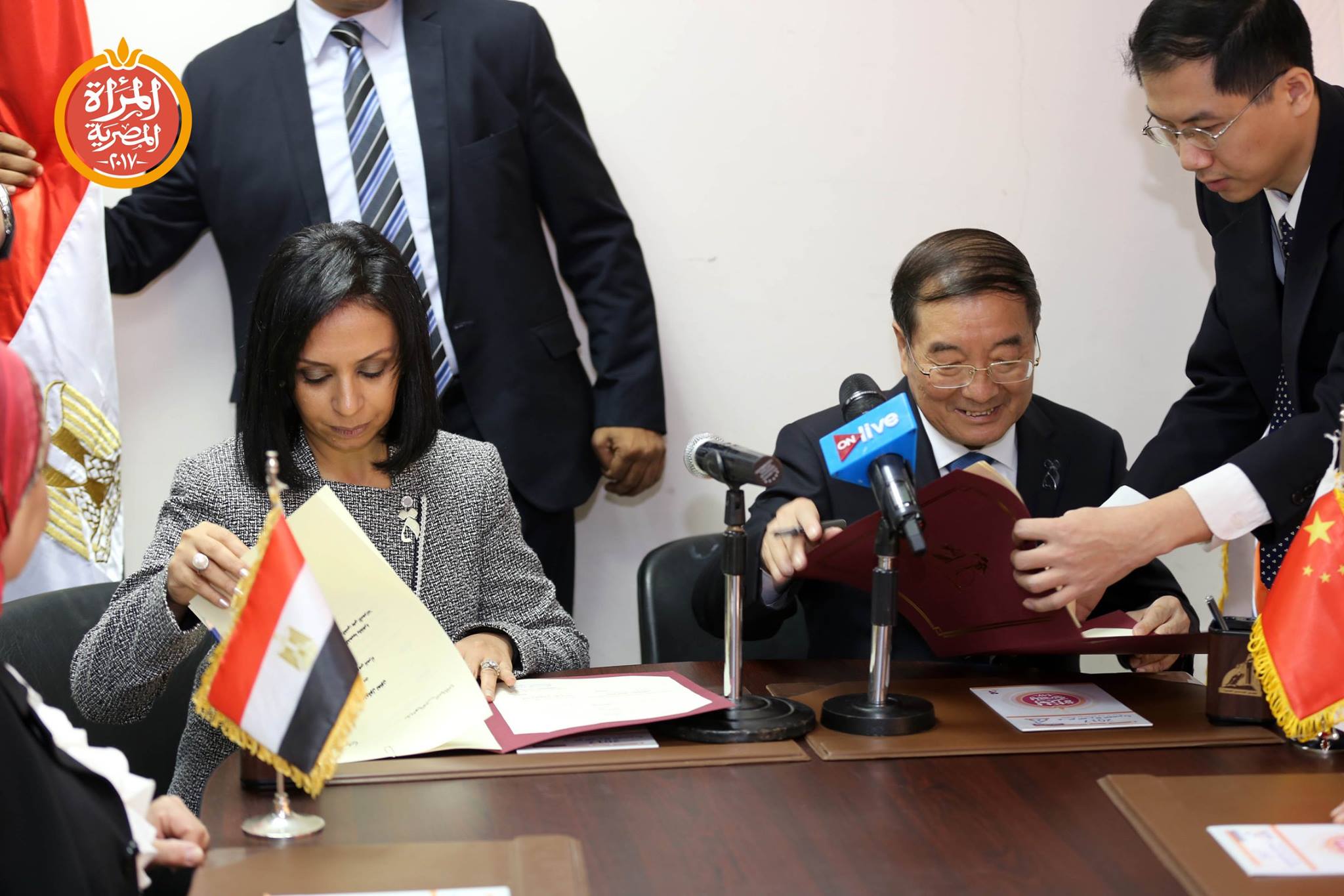 بروتوكول تعاون بين القومي للمرأة وسفارة الصين الشعبية بهدف تنفيذ مشروع ”تطوير التعليم الفنى بحى الاسمرات”