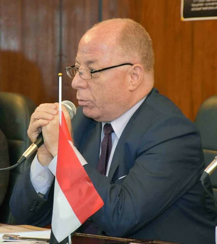 وزير الثقافة يطمئن علي صحة صلاح عيسى