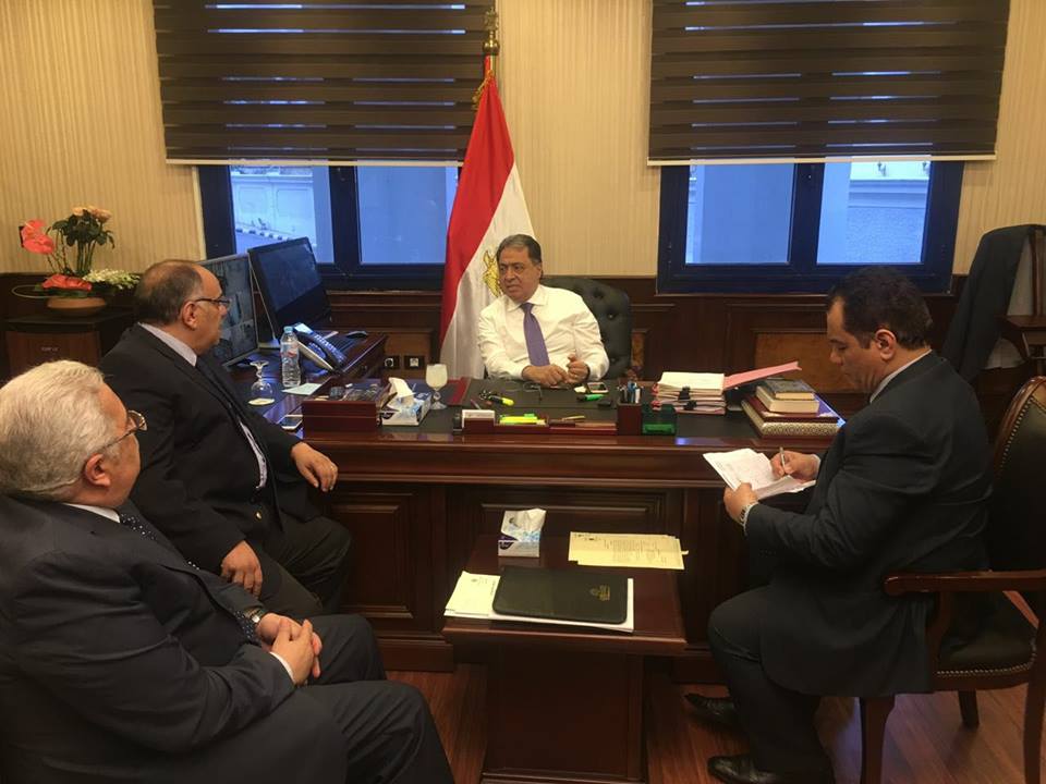 وزير الصحة : تكثيف الخدمات الصحية وقوافل طبية مجانية لأهالى مركز أطفيح