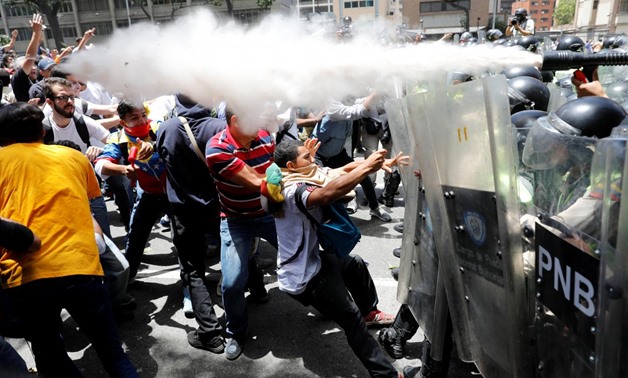 اعتقال 28 شخص بعد النهب والعنف في فنزويلا