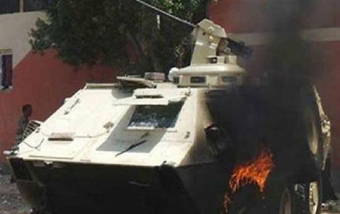 مقتل 3 عناصر تكفيرية واستشهاد مجند في هجوم على مدرعة للشرطة بالعريش