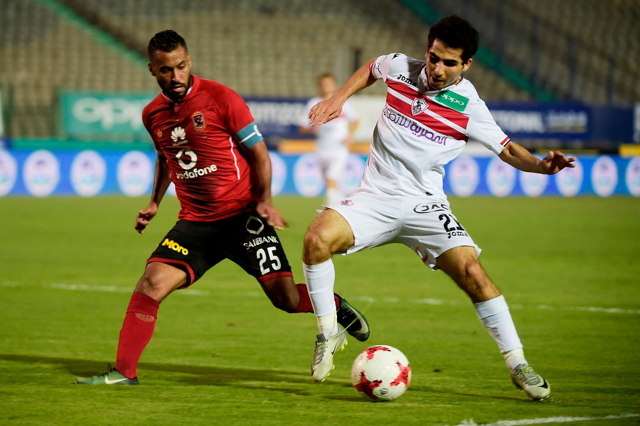 الأهلي يحقق فوزا قاسيا على الزمالك بثلاثة أهداف دون رد