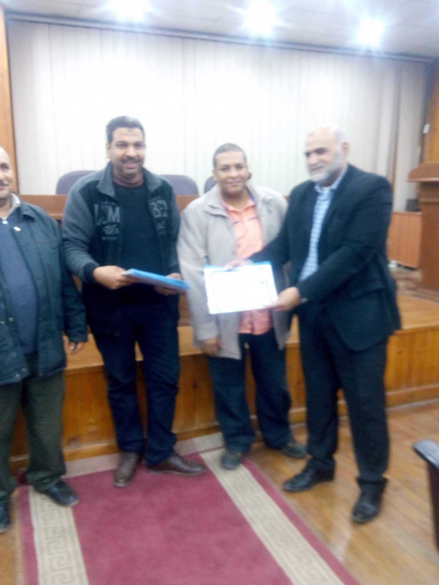 استخدام أحدث الأساليب العلمية للتسميد الزراعى للحفاظ على الأراضى الزراعية