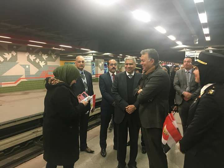 وزير النقل يواصل جولاته التفقدية لمتابعة انتظام مرافق النقل