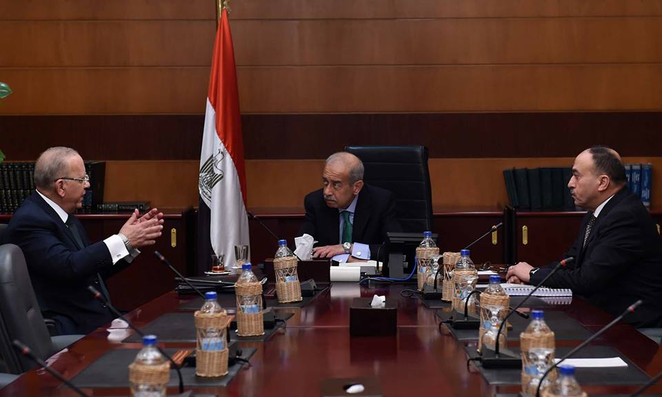 اسماعيل يبحث مع وزير العدل الأجندة التشريعية ومشروعات القوانين الجارى إعدادها.