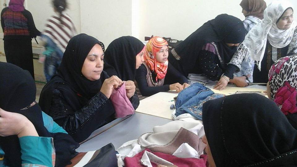 اقبال كبير على ورشة الجلود والخيامية بالكرم المنيا
