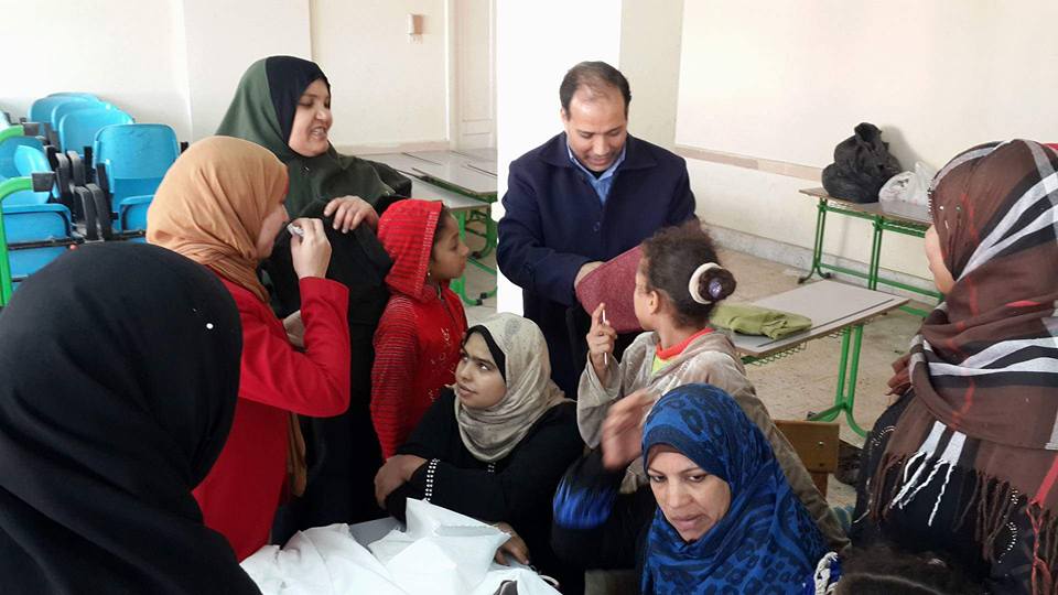  دمج اشغال الخيامية فى تفصيل الملايات بورشه الخيامية والجلود لثقافة ابو قرقاص