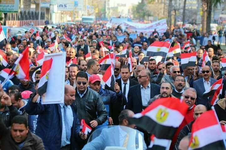 رجال أعمال ونواب الإسكندرية ينظمون مسيرة لتأييد ودعم الرئيس السيسى