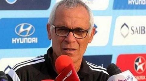 هيكتور كوبر يهاجم لاعب الأهلي “ليس له مكان في منتخب مصر”