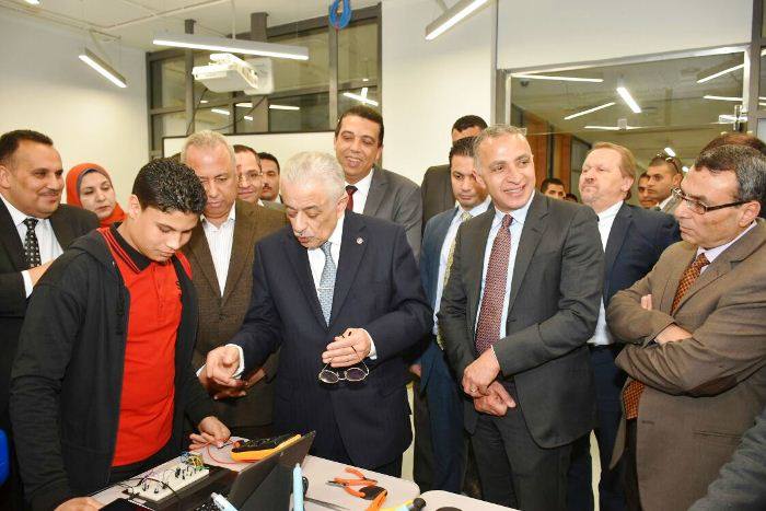 محافظ الشرقية : التعليم الفنى أداه رئيسية لتحقيق برامج التنمية