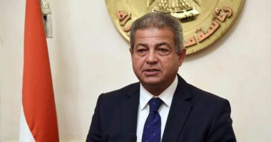 وزير الرياضة ينفي رحيل كوبر من قيادة المنتخب