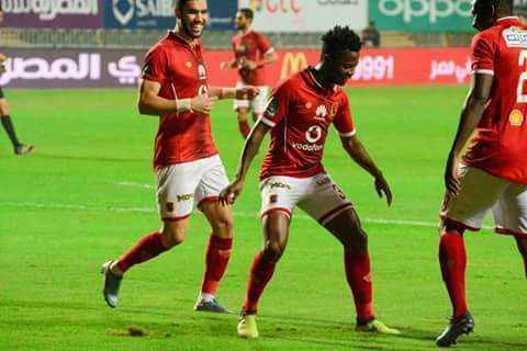 الاهلى يخطو منفردا بقمة الدورى المصري