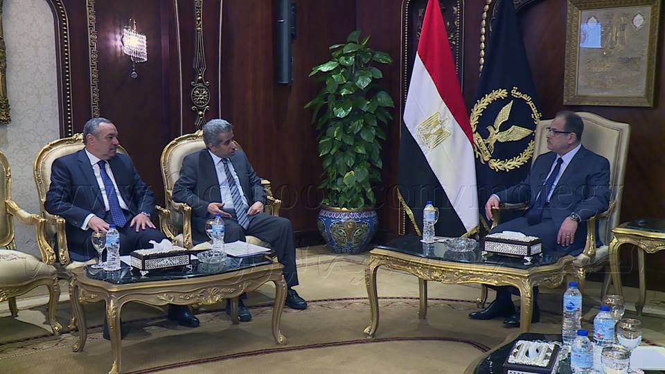 وزير الداخلية يستقبل الأمين العام لمجلس وزراء الداخلية العرب 