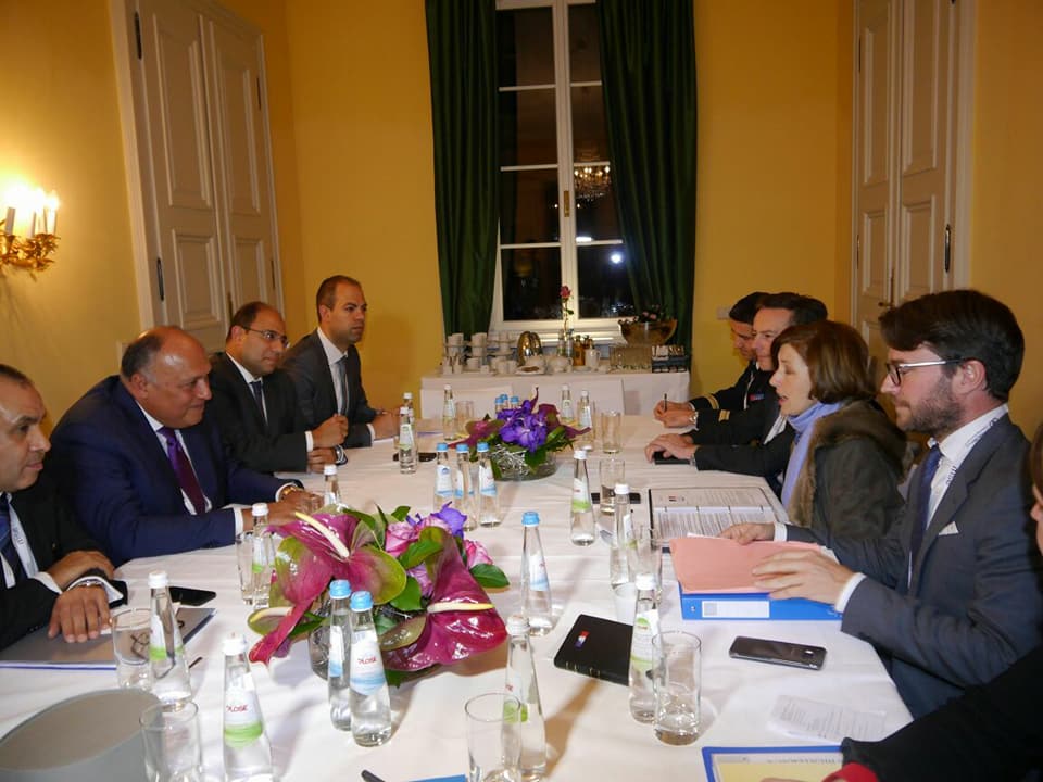 وزير الخارجية يلتقي وزيرة الدفاع الفرنسية علي هامش مؤتمر ميونخ