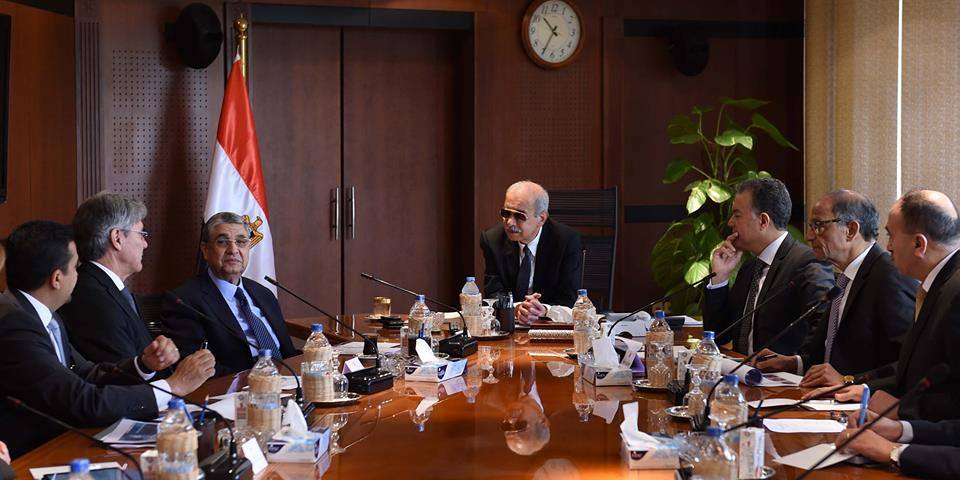 اسماعيل يلتقى ورئيس شركة سيمنس الألمانية العالمية