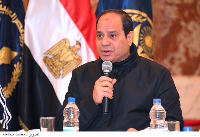 بالصور الرئيس السيسى يلتقي مع طلاب كلية الشرطة صباح اليوم الجمعة