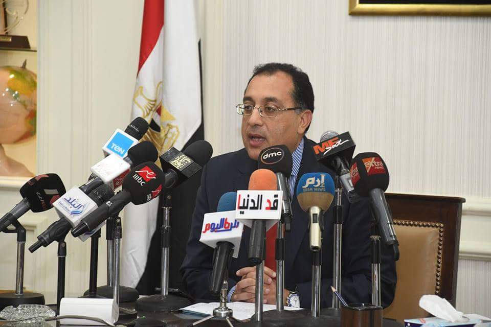 وزير الإسكان يعرض أضخم موازنة لهيئة المجتمعات العمرانية الجديدة في تاريخها