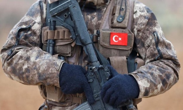 مقتل ثمانية جنود أتراك و 13 جريحا في اشتباكات في عفرين السورية