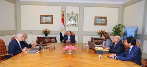 السيسي يحذر الحكومة من تسمم الطلاب بالوجبة المدرسية