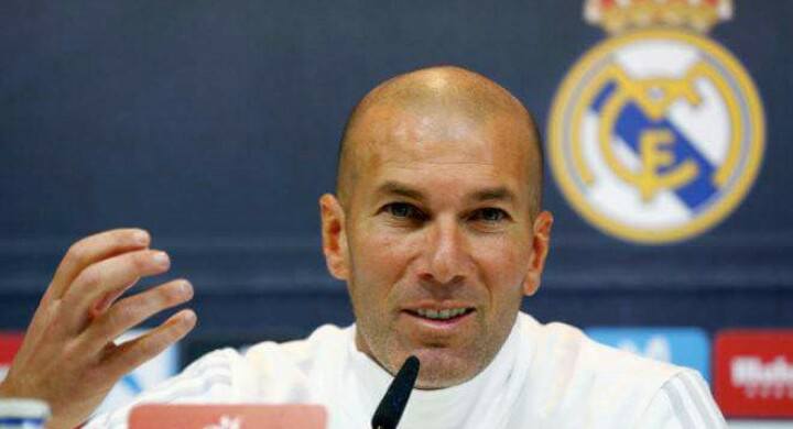 ”زيدان” يكشف حقيقة تعاقد الريال مع ”نيمار” .. ويرد على مهاجمى ”بنزيما”