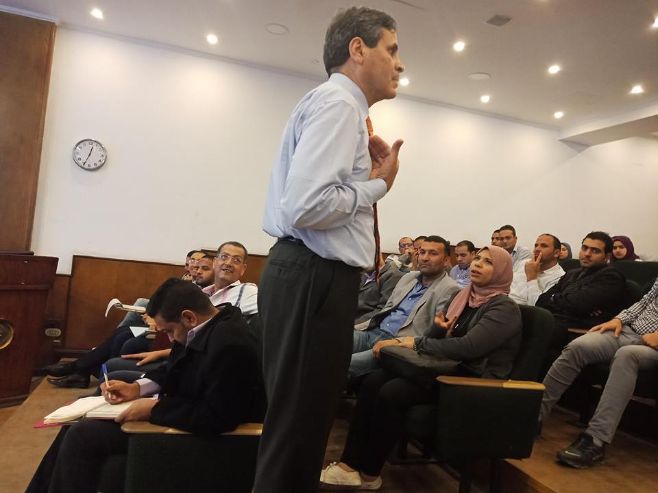 ” الإنترنت ووسائل التواصل الإجتماعي كمهددات للأمن القومي ”بأكاديمية ناصر العسكرية