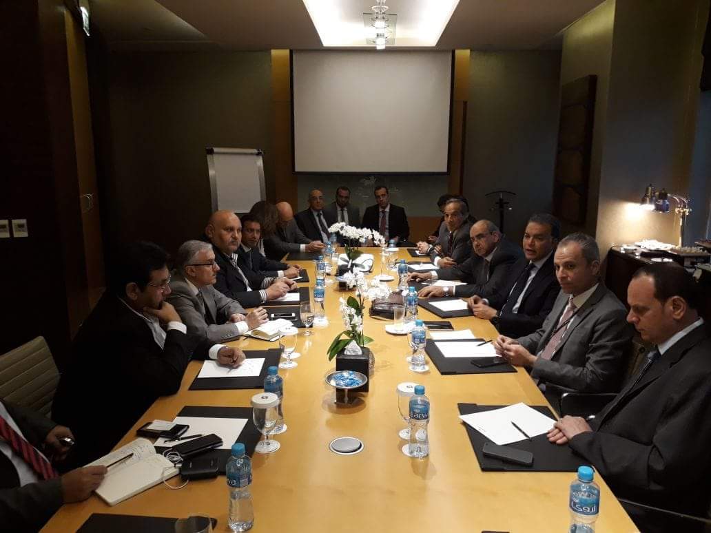 وزير النقل يواصل نشاطة  بدبي ويلتقي بعدد من الشركات العالمية لبحث التعاون في مجال المترو