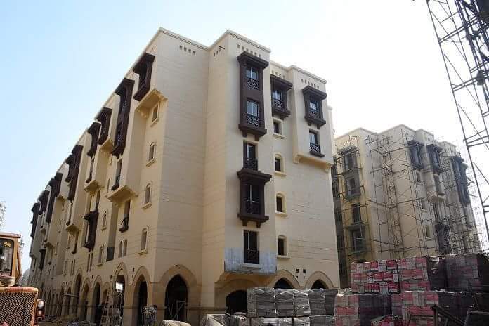 الإسكان : إنشاء محطة رفع للصرف الصحي بالصالحية الجديدة ومدرسة ثانوية بالعبور