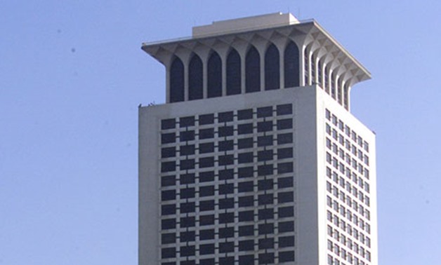 مصر تنعى ضحايا حادث تحطم طائرة بنجلاديش