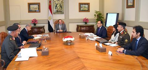 السيسى يستعرض الموقف الحالي لقطاع السياحة ومعدلات الحركة السياحية