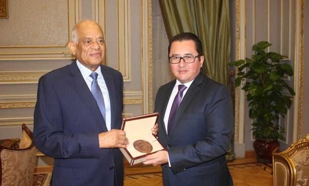 السفير الكازاخستاني يؤكد أن السيسي حقق الأمن في مصر