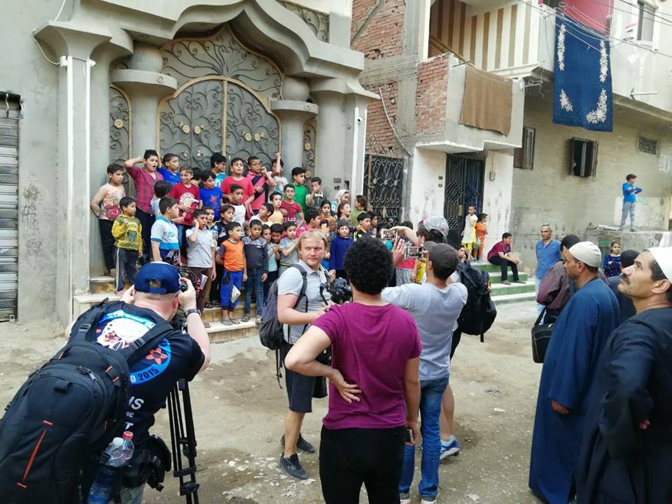 وفد اعلامي روسي بزيارة قرية نجريج مسقط راس اللاعب العالمي محمد صلاح