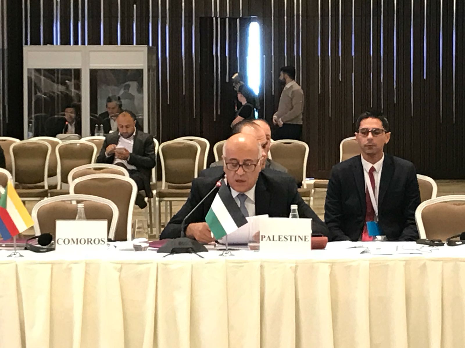 الرجوب يطالب الدول الإسلامية بدعم صمود الشباب الفلسطيني