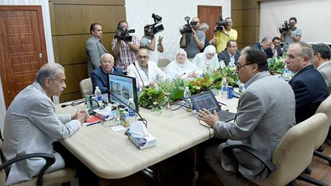 شريف اسماعيل يتفقد المبني الإدارى للتأمين الصحي ومستشفي أطفال النصر ومستشفي المصح البحري