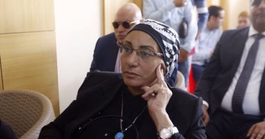 برلمانية تؤكد ان الرئيس يدرك هموم المواطن ويساند العمال فى عيدهم